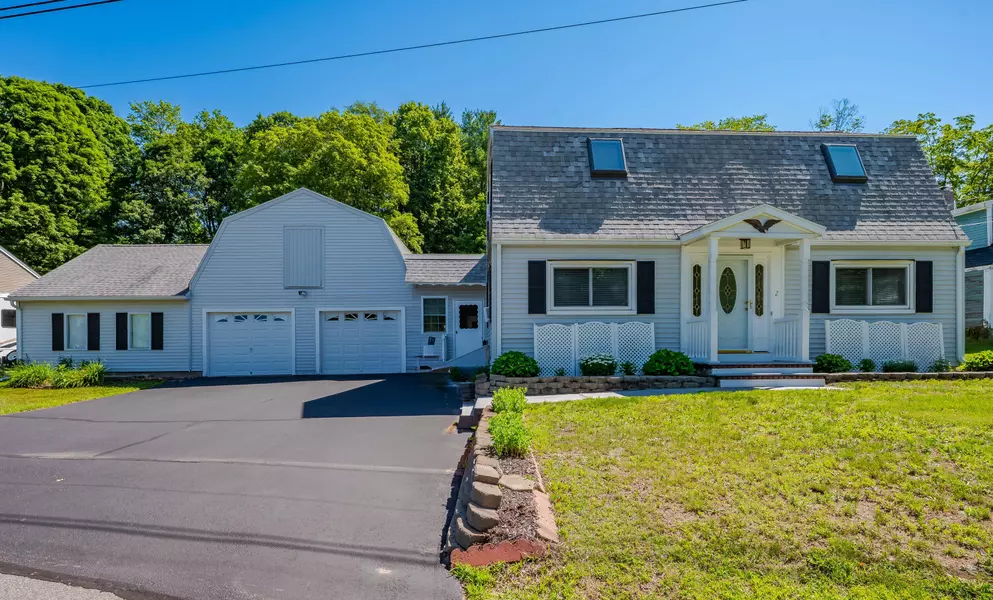 2 Wadleigh LN, South Berwick, ME 03908