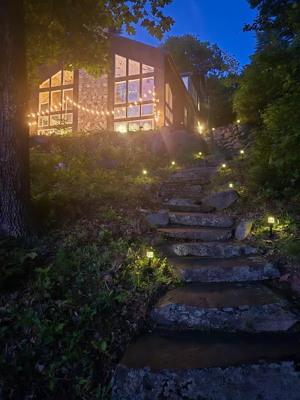 Saint Albans, ME 04971,24 Cliffside DR