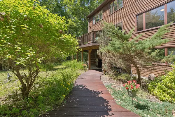 Naples, ME 04055,86 Cooks Mill RD