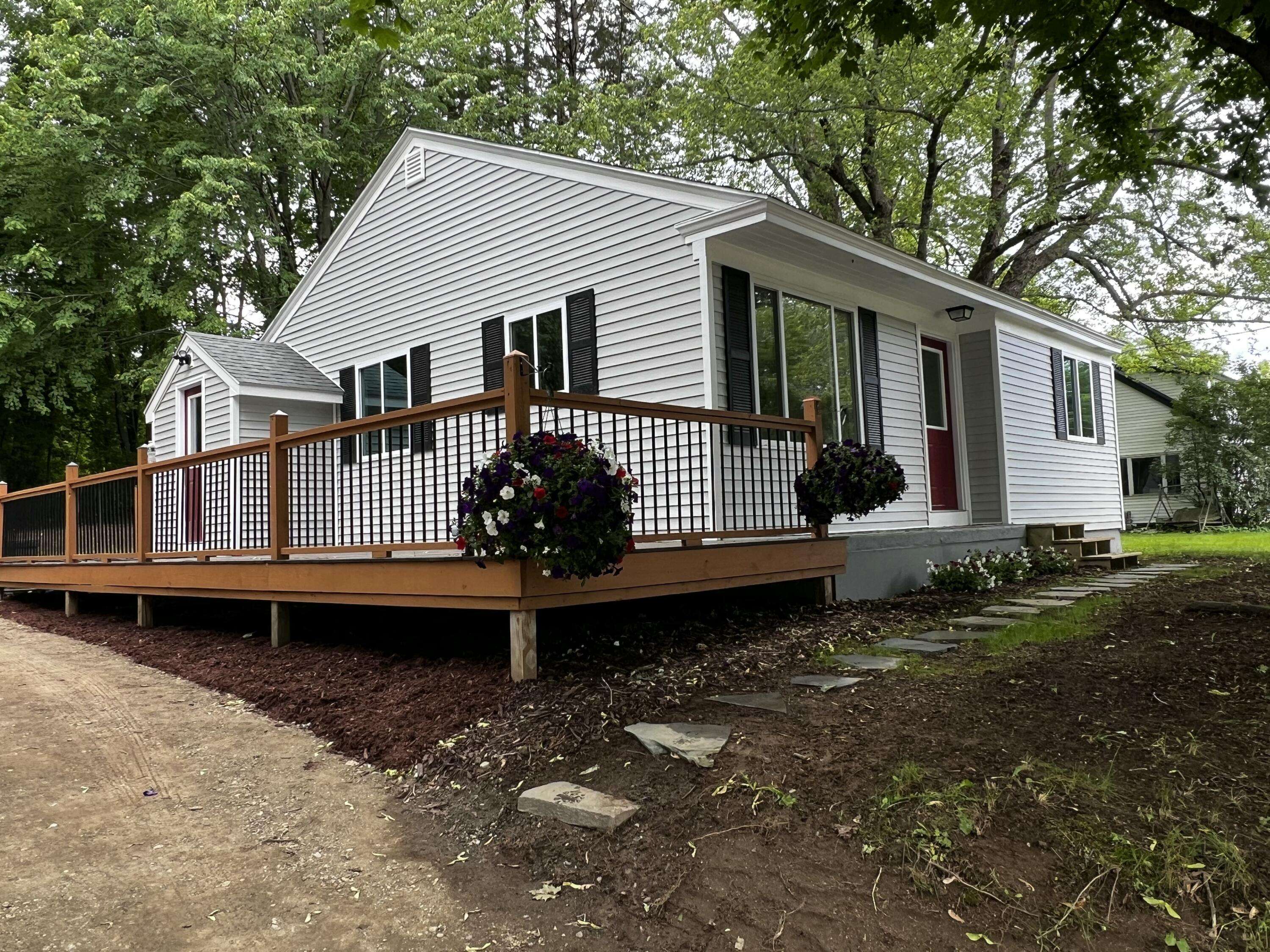 69 Heath ST, Oakland, ME 04963