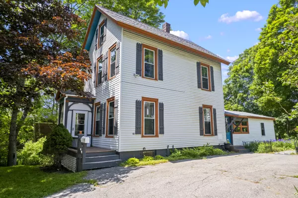 Boothbay Harbor, ME 04538,12 Eastern AVE