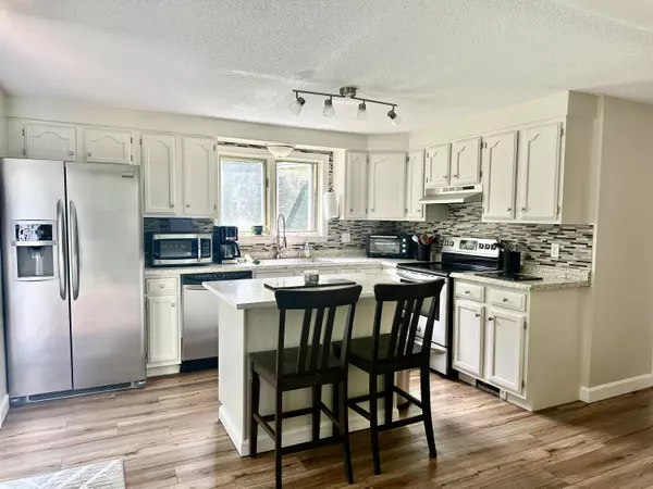 Sanford, ME 04073,33 Jellerson RD