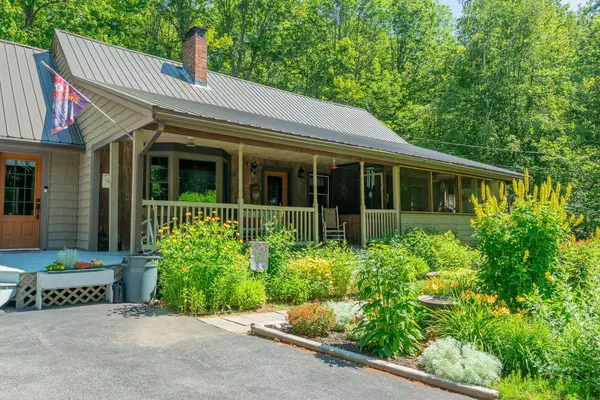 Parsonsfield, ME 04047,44 Road Between The Ponds