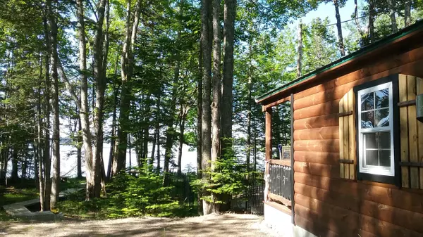 207 Rays Point RD, Milbridge, ME 04658