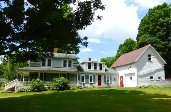 Dexter, ME 04930,10 Liberty ST