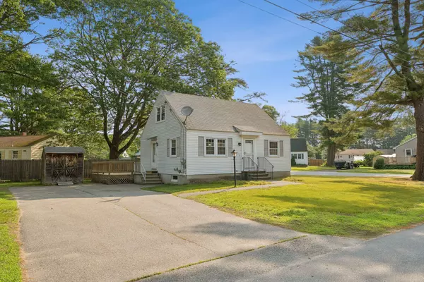 20 Riverview DR, Brunswick, ME 04011