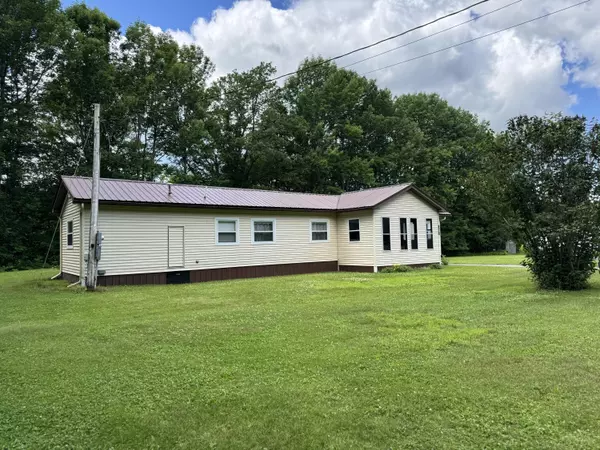 Winslow, ME 04901,608 Abbott RD