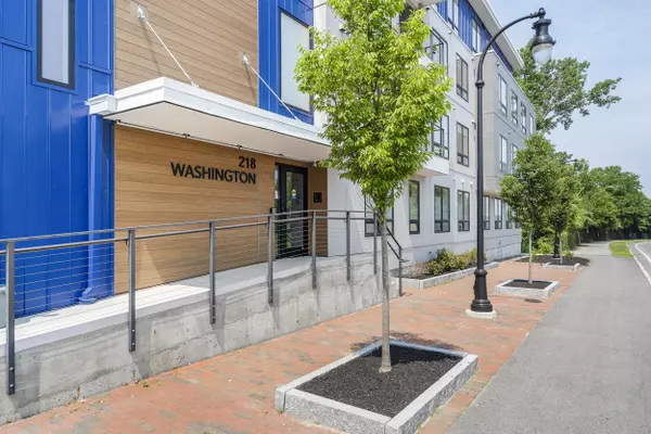 Portland, ME 04101,218 Washington AVE #408