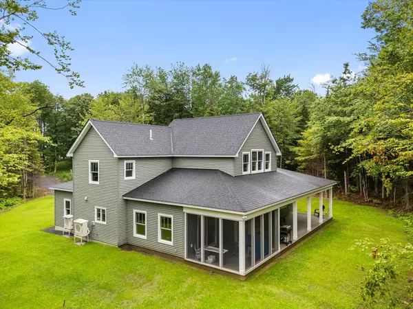Readfield, ME 04355,27 Meadow View DR