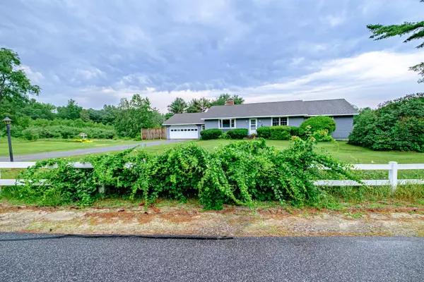 Minot, ME 04258,704 Brighton Hill RD