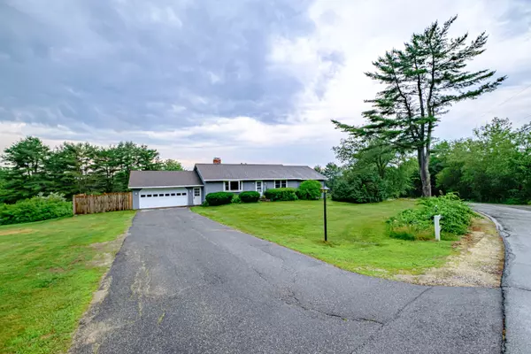 Minot, ME 04258,704 Brighton Hill RD