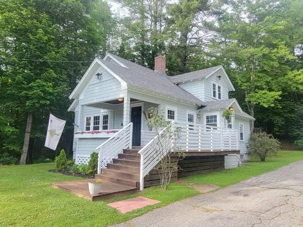 12 Allen ST, Wilton, ME 04294