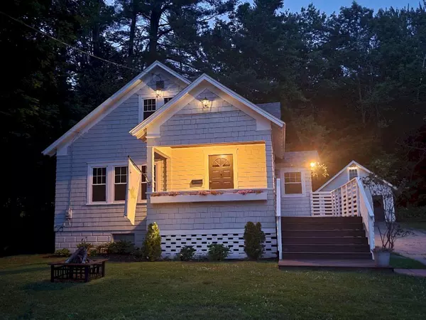 Wilton, ME 04294,12 Allen ST