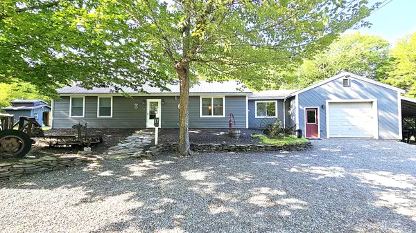 17 Ginger LN, Farmingdale, ME 04344