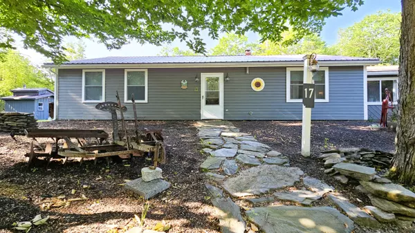 Farmingdale, ME 04344,17 Ginger LN