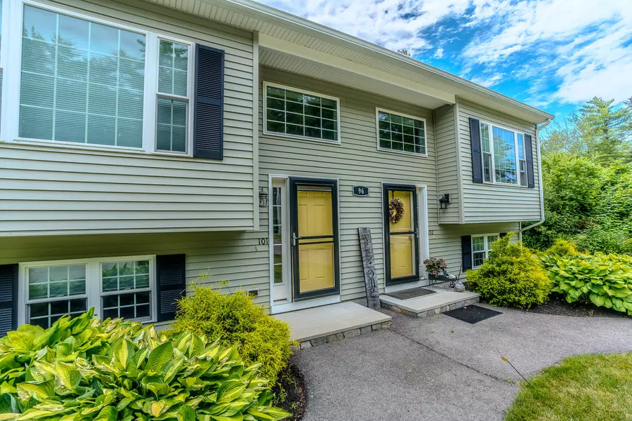 96 Shadagee RD #101, Saco, ME 04072