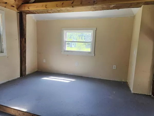 Harrison, ME 04040,128 Carsley RD