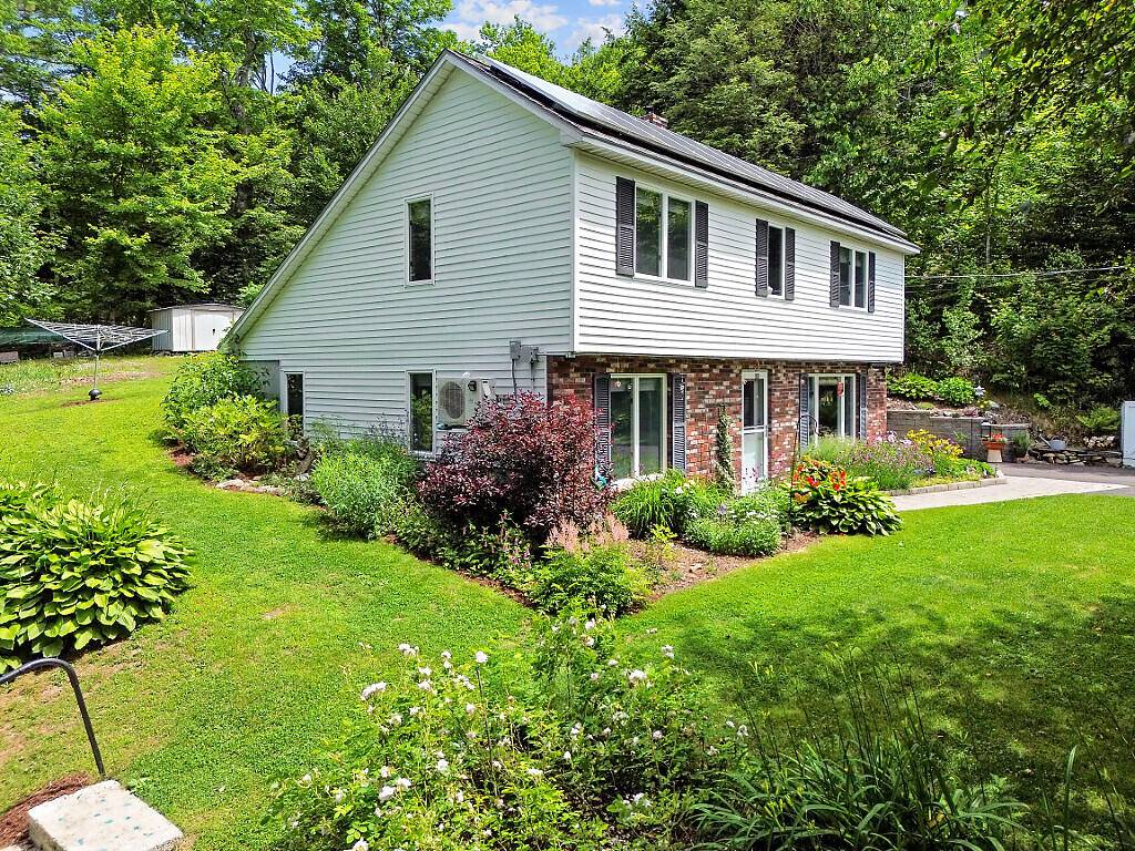 158 Covell RD, Fairfield, ME 04937