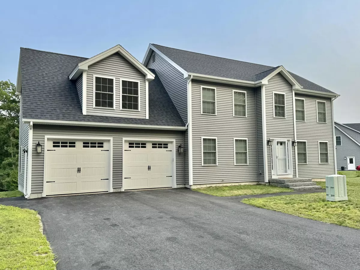 Standish, ME 04084,93 Kayli DR