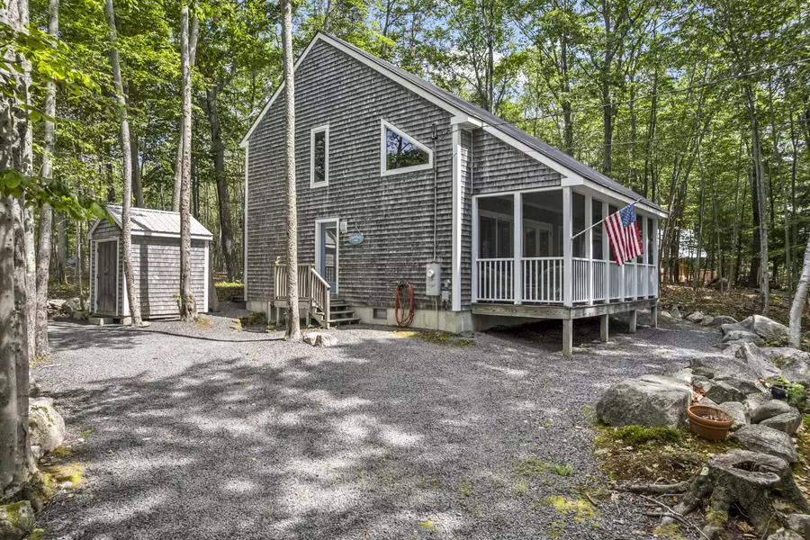 189 Ridge RD, Frye Island, ME 04071