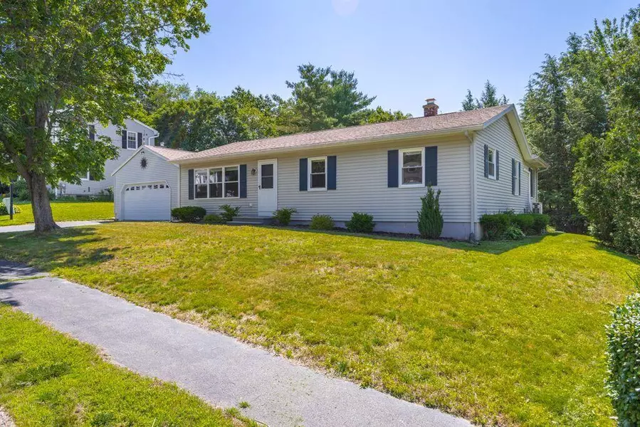 80 Primrose LN, Portland, ME 04103