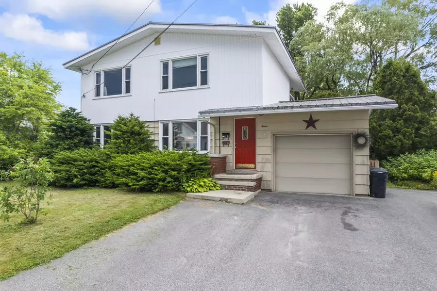 12 Stewart ST, Lewiston, ME 04240