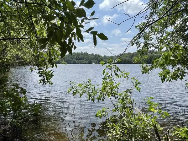 Pittston, ME 04345,15 Albert CIR