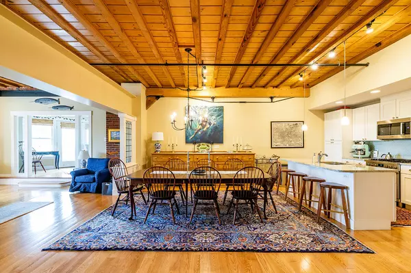 Camden, ME 04843,40 Washington ST #204