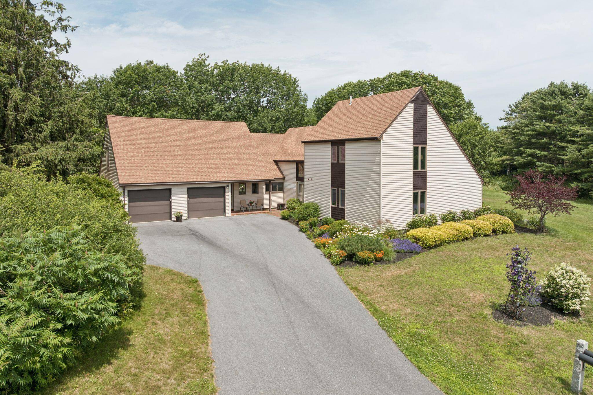 4 Running Tide RD, Cape Elizabeth, ME 04107