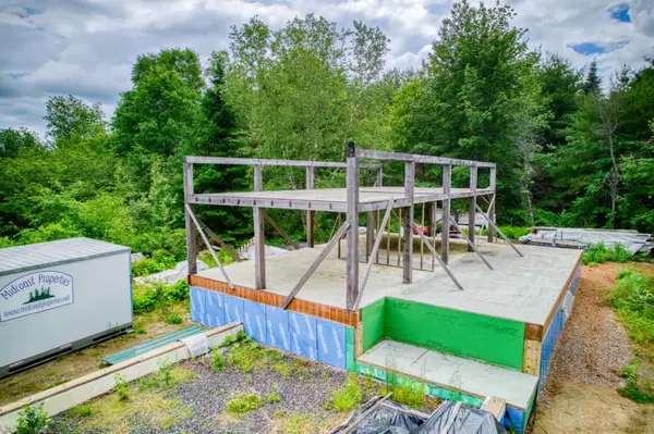 Wiscasset, ME 04578,29 Upland RD