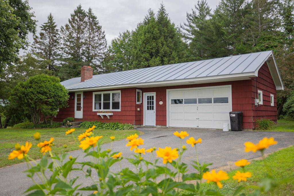 103 Mt. View RD, Farmington, ME 04938