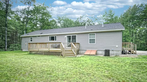 Lyman, ME 04002,73 Davis RD
