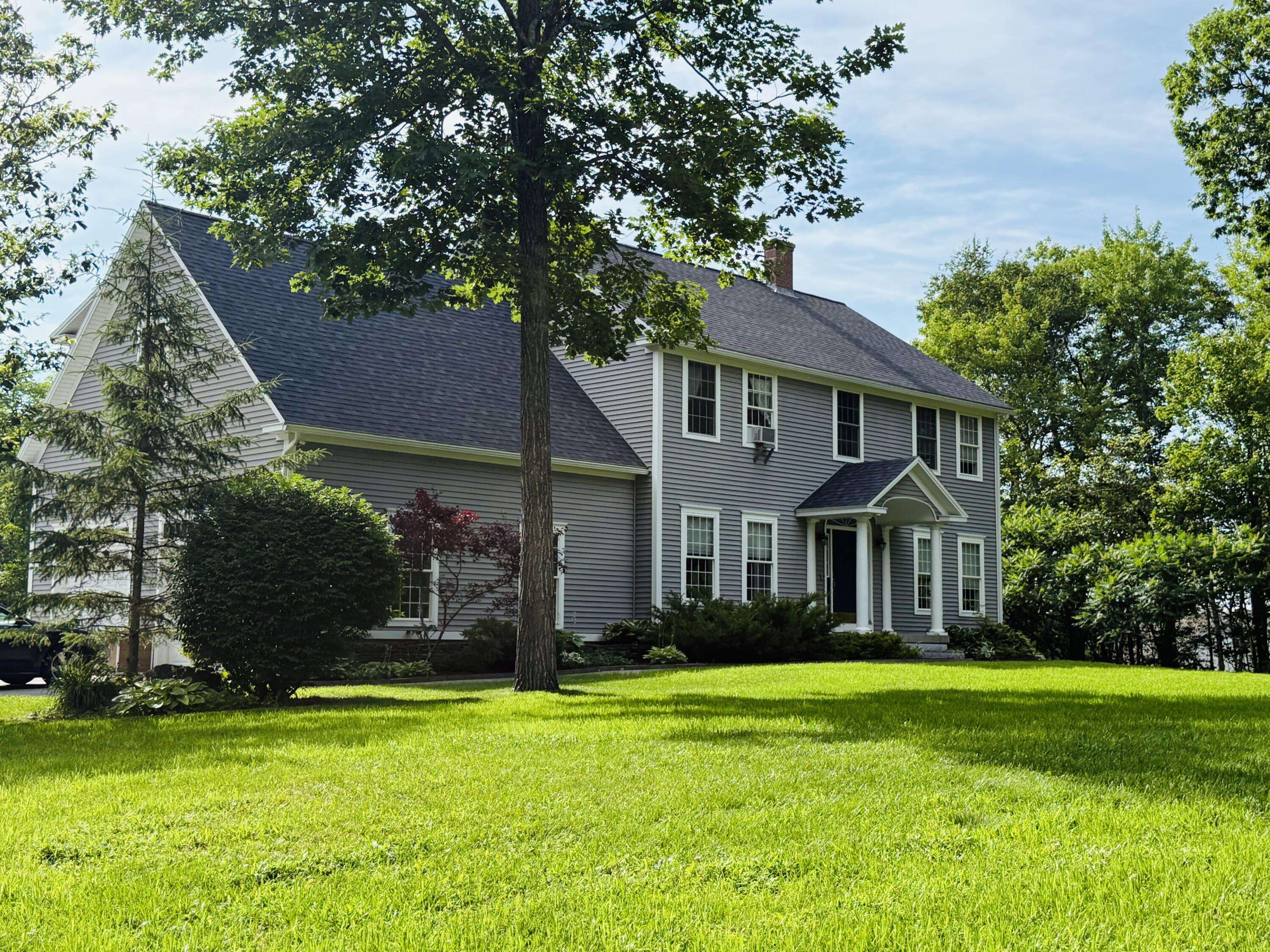 134 Pine Ledge RD, Bangor, ME 04401