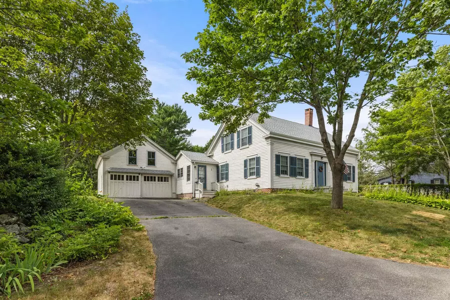 41 Rogers RD, Kittery, ME 03904