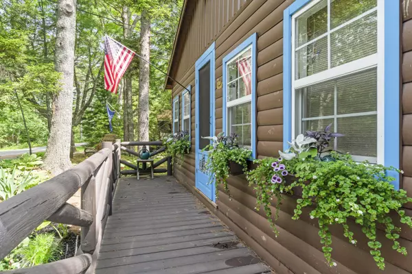 Boothbay Harbor, ME 04538,94 Crest AVE