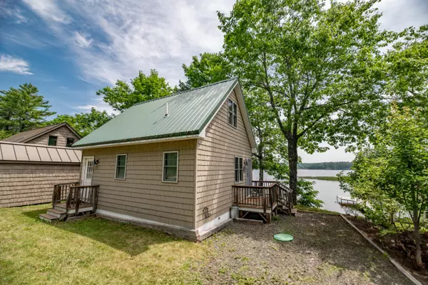 Winslow, ME 04901,7 Loon LN