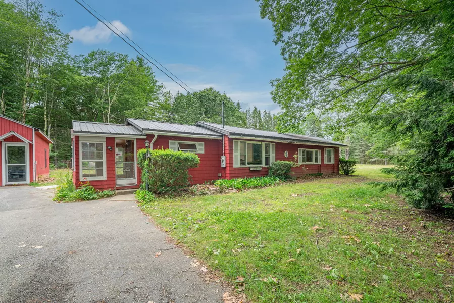 219 Mouse LN, Alfred, ME 04002