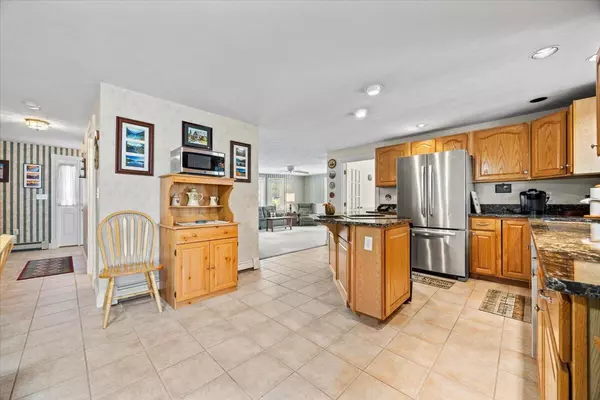 South Portland, ME 04106,45 Snowberry DR