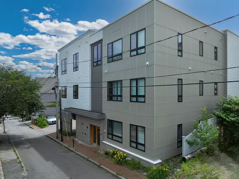 22 Tate ST #3C, Portland, ME 04102