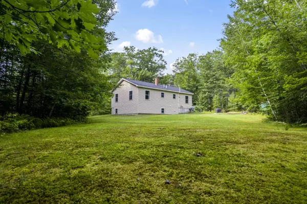 Buckfield, ME 04220,99 Jordan RD