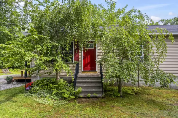 Buckfield, ME 04220,99 Jordan RD