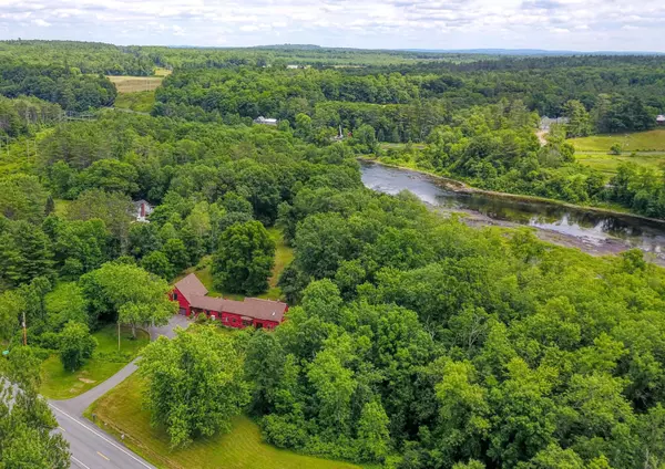 Winslow, ME 04901,987 Clinton AVE