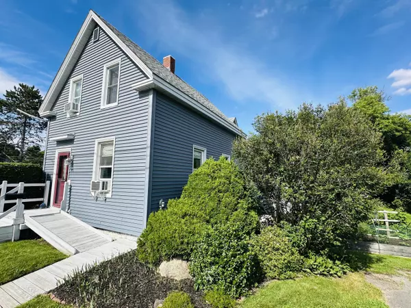 Old Town, ME 04468,516 Main ST