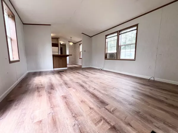 Brunswick, ME 04011,43 Theodore DR