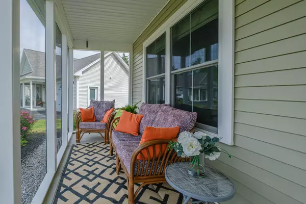 Bridgton, ME 04009,3 E ST