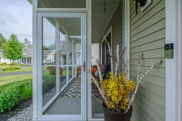 Bridgton, ME 04009,3 E ST