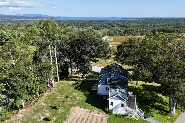 5 Polka Valley RD, Sedgwick, ME 04676