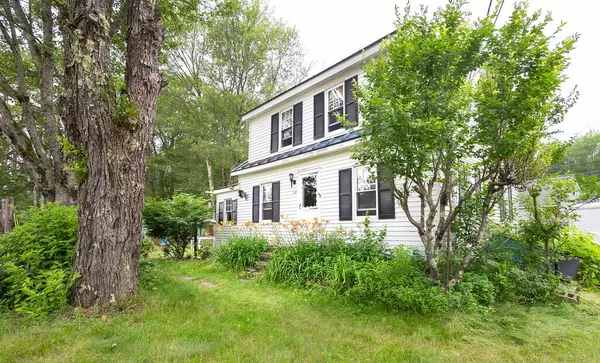 282 Middlesex RD, Topsham, ME 04086