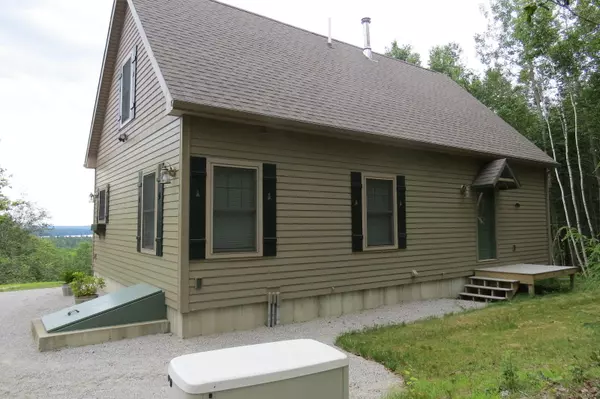 Ellsworth, ME 04605,14 Old County WAY