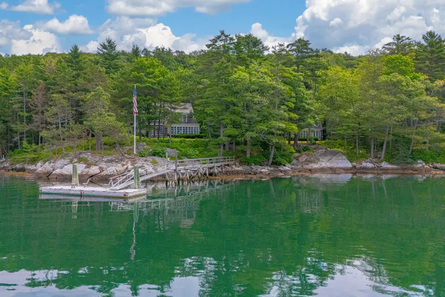 1 Half Moon Cove RD, South Bristol, ME 04568